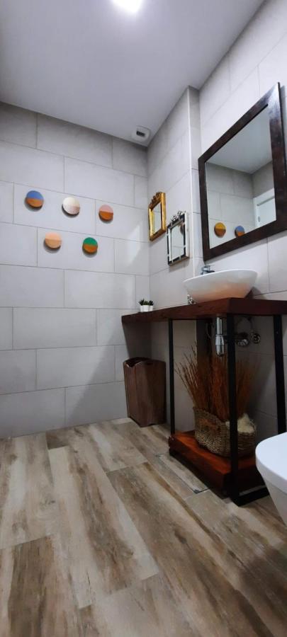 Cruces Hospital Metro Appartement *